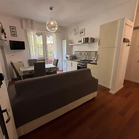 Appartement Casa Chicca 1km From The Sea And 2km From The Ariston San Remo